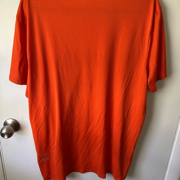 Lululemon Athletica Orange Short Sleeve Tee Vibrant Crew Neck - Picture 2 of 2